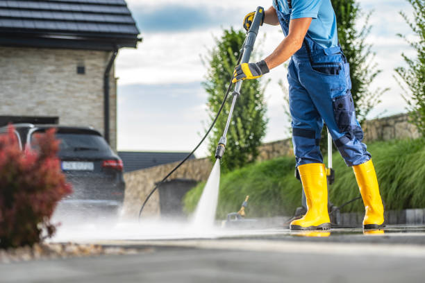 Best Driveway Pressure Washing  in Great Neck Estates, NY